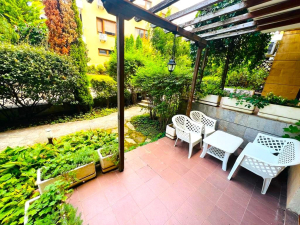 Dwupokojowy apartament w wyrafinowanym kompleksie Garden of Eden