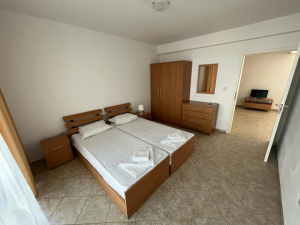 Trzypokojowy apartament w kompleksie Silver Springs w Słonecznym Brzegu 