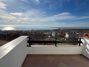 Duży apartament z widokiem na morze Święty Włas 
