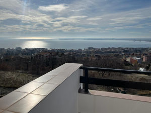 Duży apartament z widokiem na morze Święty Włas 