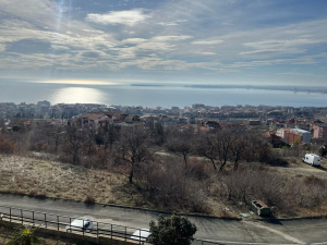 Duży apartament z widokiem na morze Święty Włas 