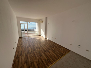 Duży apartament z widokiem na morze Święty Włas 