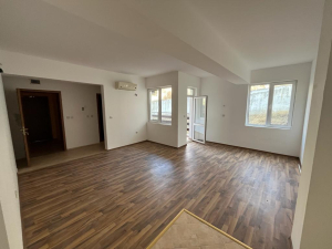 Duże studio w stanie deweloperskim w Świętym Własie 