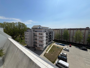 Apartament z antresolą w Słonecznym Brzegu 