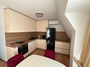 Duży apartament nad morzem w Świętym Własie 
