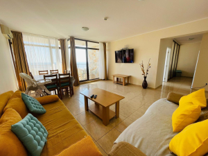 Durzy apartament z widokiem na morze