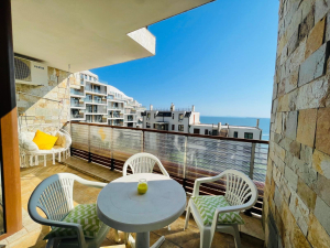 Durzy apartament z widokiem na morze