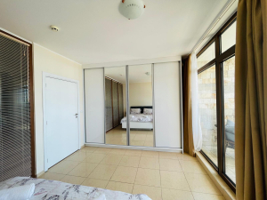 Durzy apartament z widokiem na morze