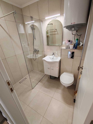  Stylowe i przytulne dwupokojowe mieszkanie o powierzchni 52 m²
