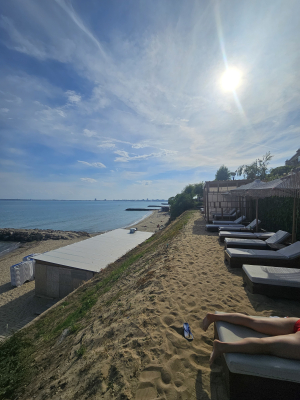 Luksusowe studio z widokiem na morze w Świętym Własie