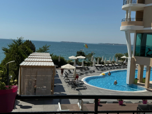 Luksusowe studio z widokiem na morze w Świętym Własie