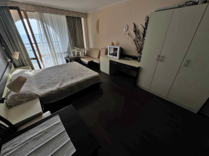 Luksusowe studio z widokiem na morze w Świętym Własie