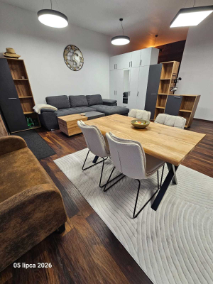 PRZESTRONNE STUDIO Z ANEKSEM SYPIALNIANYM  BLISKO MORZA 