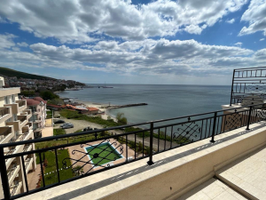 Apartament z 2 sypialniami w kompleksie Ipanema Świętym Własie